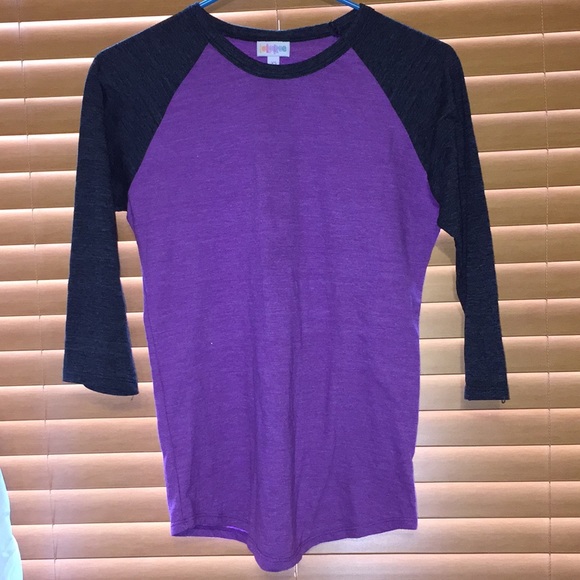 LuLaRoe Randy T-shirt - Picture 3 of 3